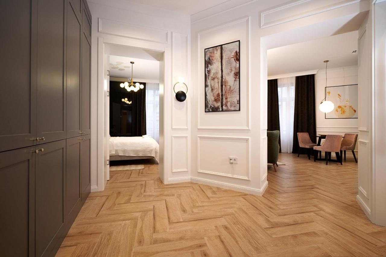 Luxury Apartments Donostia & Iruna Белград Экстерьер фото